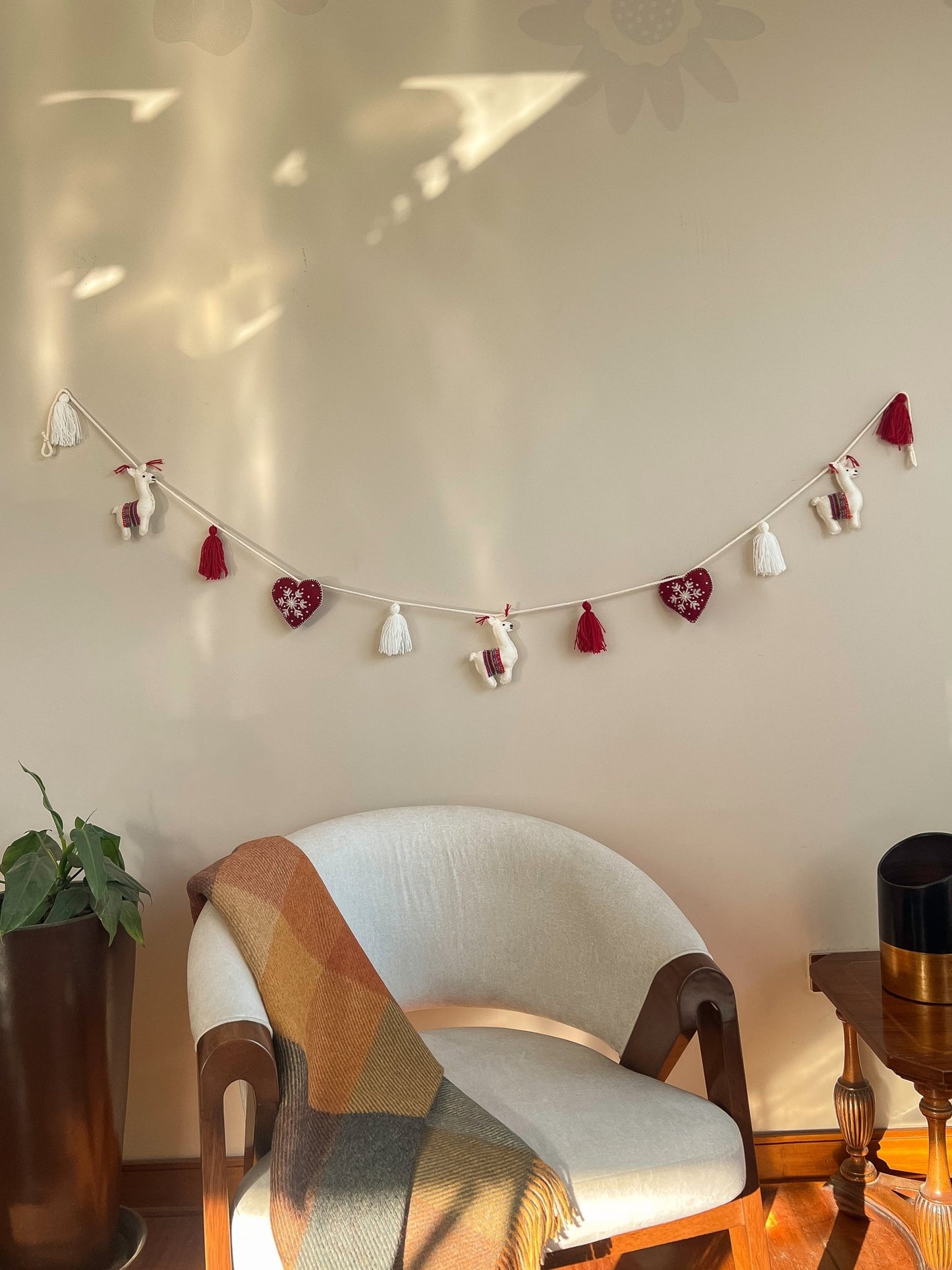 MHR Alpacas & Hearts Garland-Red & White - Alpacas at Marquam Hill Ranch